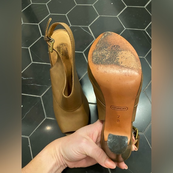 COACH Platform Heels - Picture 3 of 3